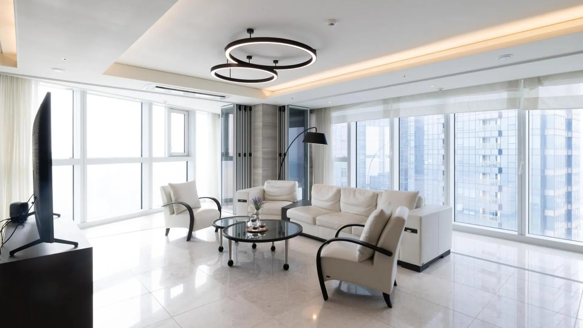 The Vine Lct Hotel And Residence Busan