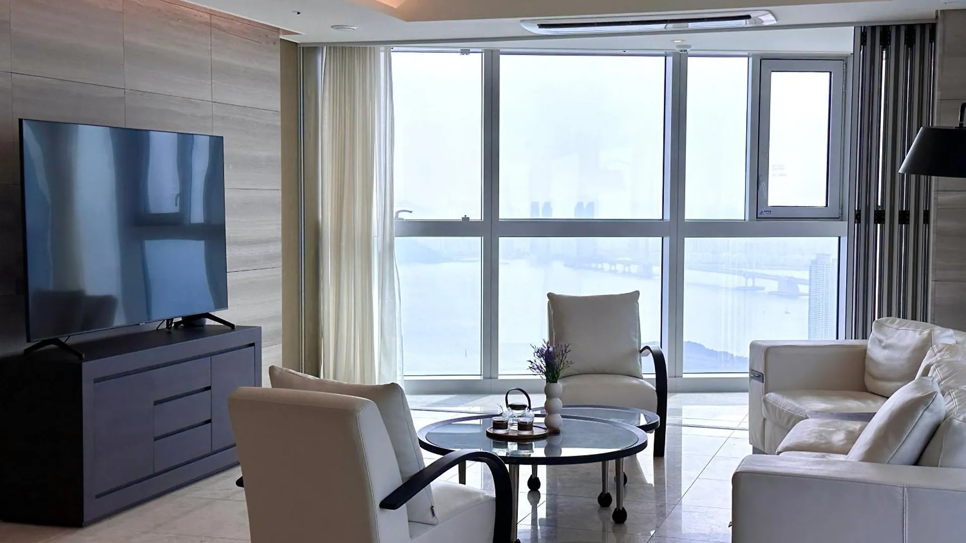 The Vine Lct Hotel And Residence Busan