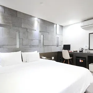 June Haeundae 釜山広域市