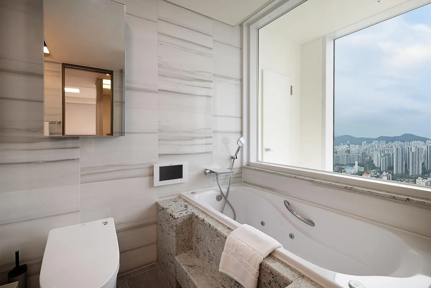 Lct Residence The Vine Haeundae Busan Hotel